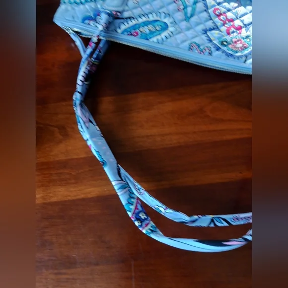 Vera Bradley "Makani Paisley" Carson North South Tote NWT - Picture 6 of 11